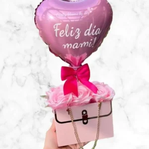 globo y cartera con rosas