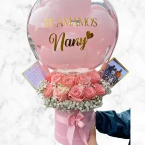 rosas y globo para mamá
